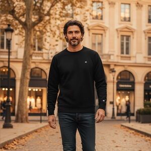 Champion Navy blue sweatshirt size large unisex